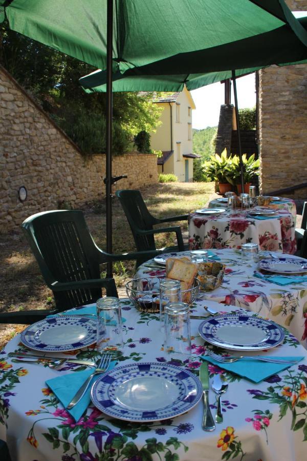 Casale Fontanile Bed And Breakfast Smerillo Bagian luar foto