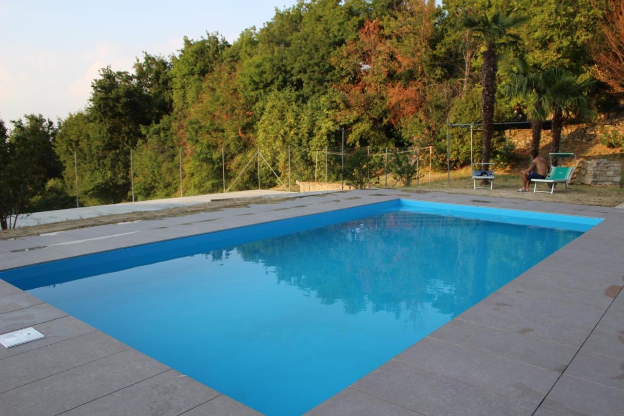 Casale Fontanile Bed And Breakfast Smerillo Bagian luar foto