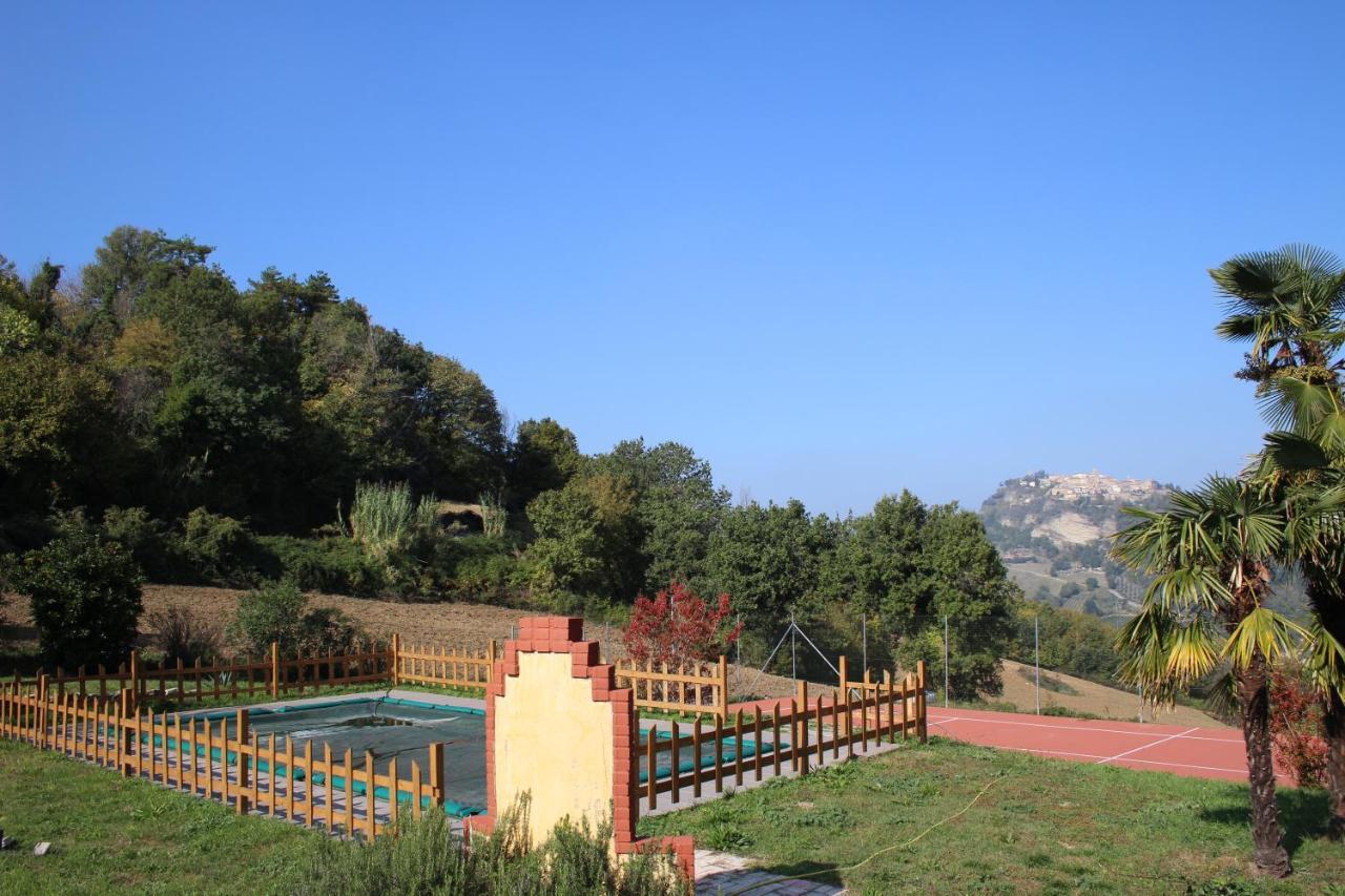 Casale Fontanile Bed And Breakfast Smerillo Bagian luar foto
