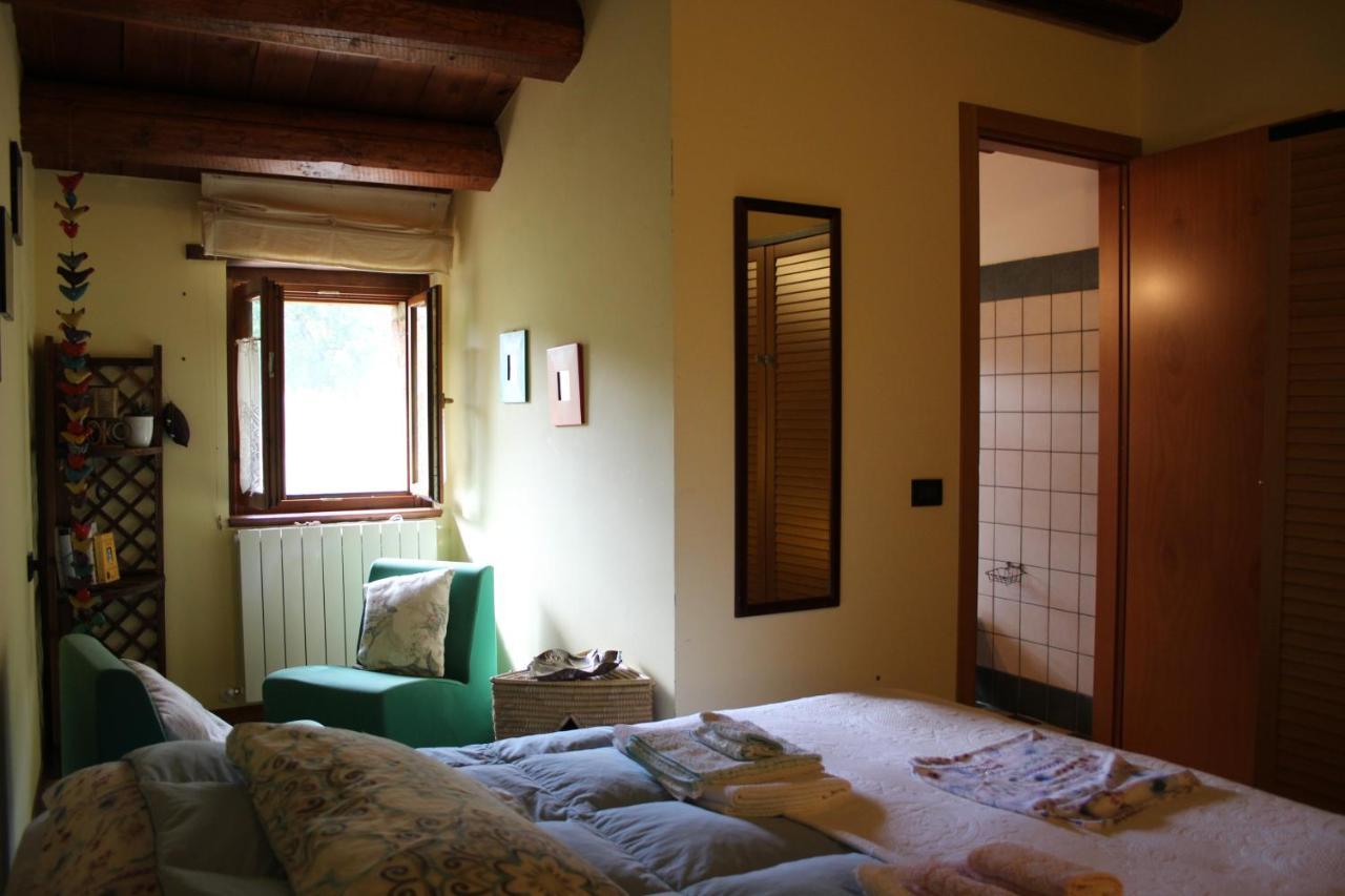 Casale Fontanile Bed And Breakfast Smerillo Bagian luar foto