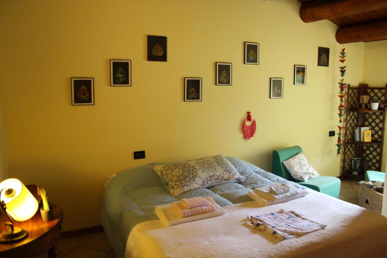 Casale Fontanile Bed And Breakfast Smerillo Bagian luar foto